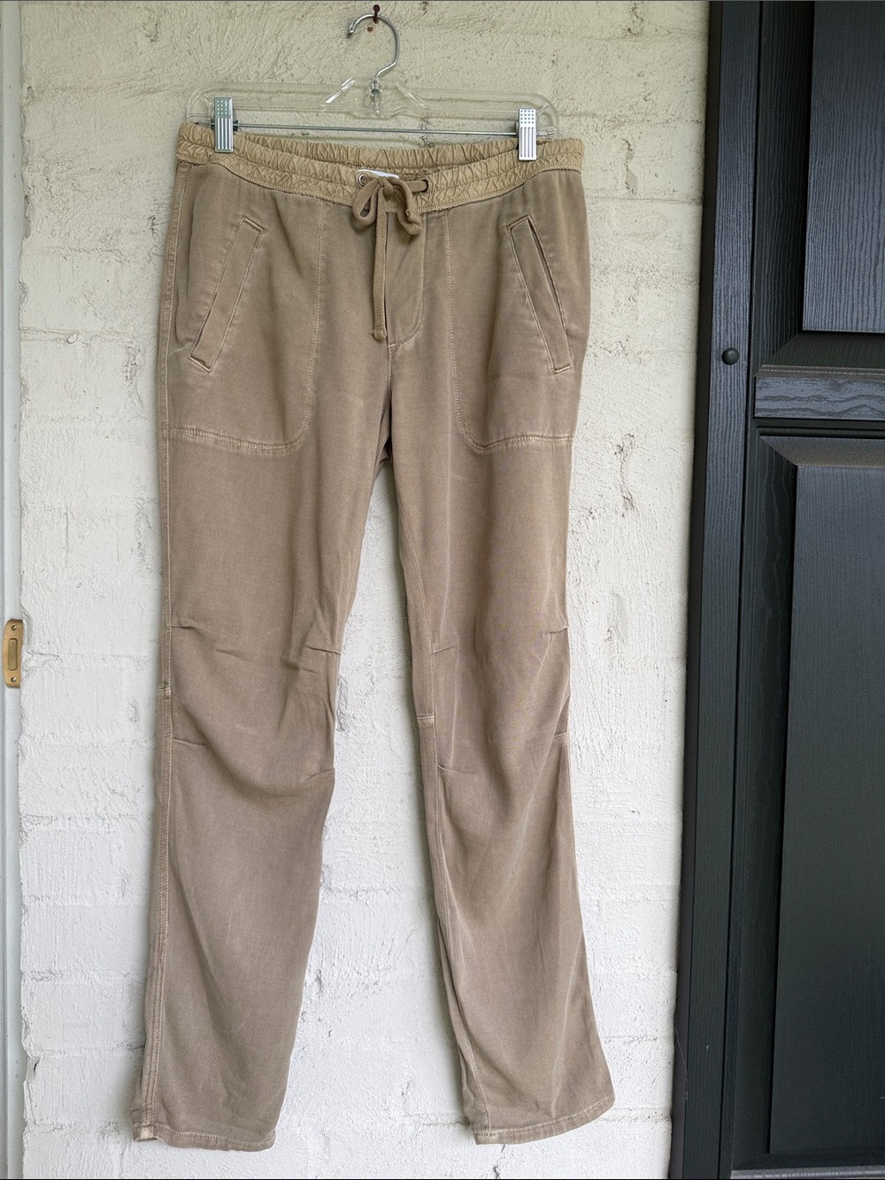 James Perse Soft Drape Utility Pant In  Driftwood Pigment Size 2  (US Medium) - Picture 2 of 14